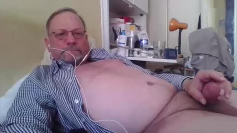 Snapshot of wanky357 chatting on 04.28.26 Tibo Love online show from 04.28.26