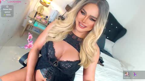 Miss Anna online show from 02.07.26