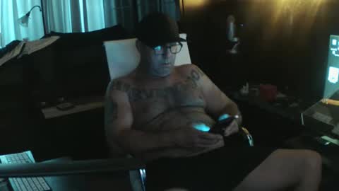 Snapshot of wantitbutyoucanthaveit chatting on 05.16.26 inittogetitin online show from 05.16.26