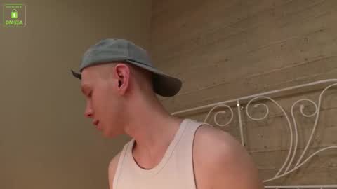 Snapshot of warmwhisp chatting on 03.01.26 ZID online show from 03.01.26