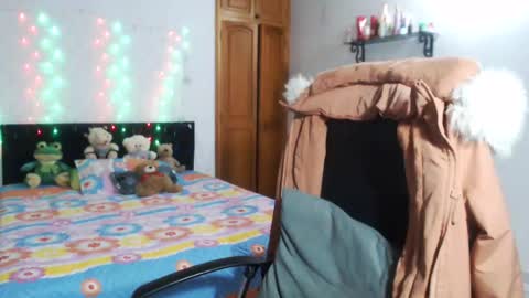 Snapshot of warrior_xena chatting on 02.12.25 warrior_xena online show from 02.12.25