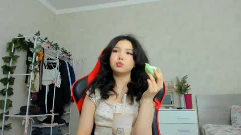 wastforu online show from 02.19.25