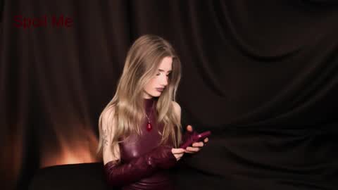 Snapshot of waterfallwoods chatting on 02.11.26 waterfallwoods online show from 02.11.26