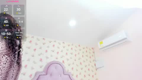 Snapshot of watson_crystal00 chatting on 06.11.26 Milf Latina online show from 06.11.26