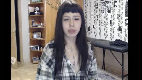 Mina online show from 12.02.25