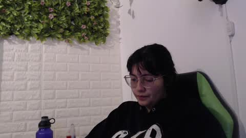 Trixie 3 online show from 01.31.25