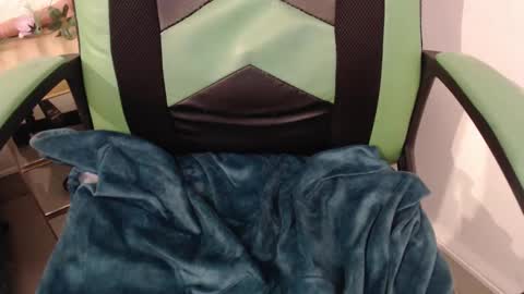 Trixie 3 online show from 02.15.25