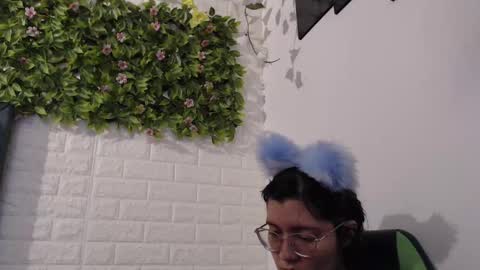 Trixie 3 online show from 03.12.25