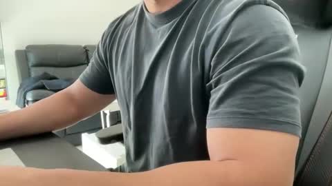 Snapshot of weaponx1 chatting on 09.19.25 Weapon X online show from 09.19.25
