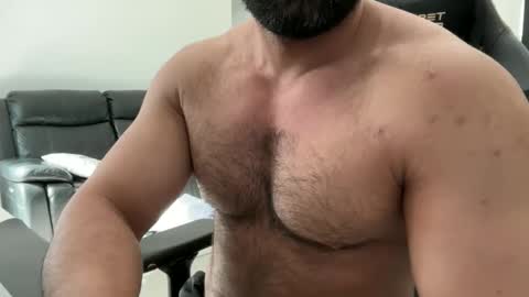 Snapshot of weaponx1 chatting on 10.19.25 Weapon X online show from 10.19.25