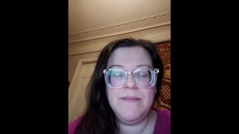 Marina online show from 12.20.25