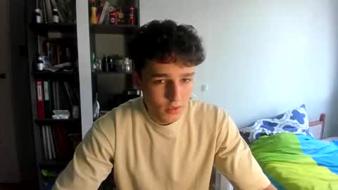 Snapshot of wee_willy_winky chatting on 05.23.26 wee_willy_winky online show from 05.23.26