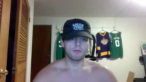 Snapshot of weenskir chatting on 04.11.26 weenskir online show from 04.11.26