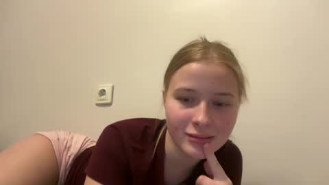 Snapshot of wekittycluby chatting on 10.21.25 kite and joe3 online show from 10.21.25