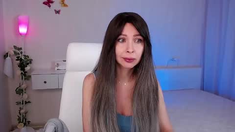 Wendi Foster online show from 02.19.25