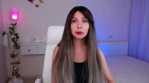 Wendi Foster online show from 03.06.25