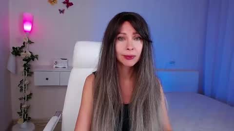 Wendi Foster online show from 10.23.25