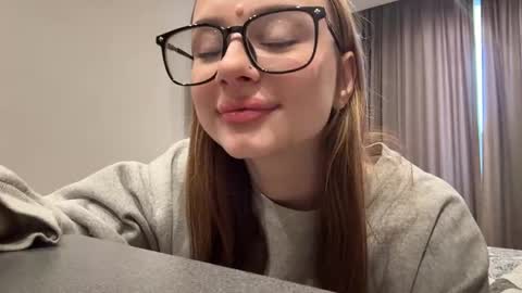 emilia online show from 03.09.26