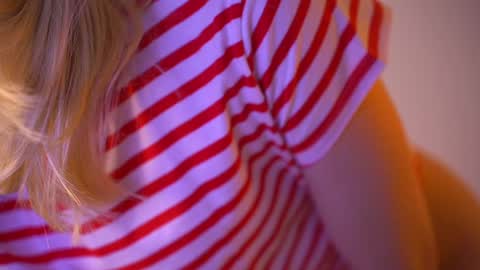 Snapshot of wendy_amber chatting on 12.24.24 Daisy    online show from 12.24.24