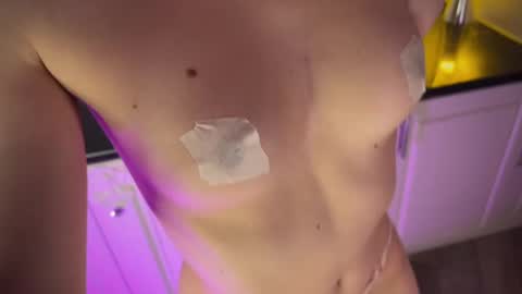 Snapshot of wendy_amber chatting on 01.20.25 Daisy    online show from 01.20.25