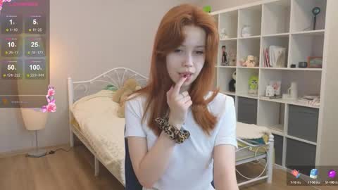 Snapshot of wendy_cutiex chatting on 10.10.25 Wendy online show from 10.10.25