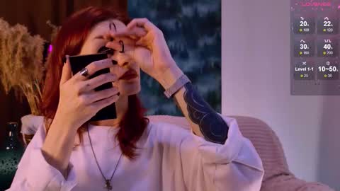 Snapshot of wendygilber chatting on 10.25.25 Wendy online show from 10.25.25