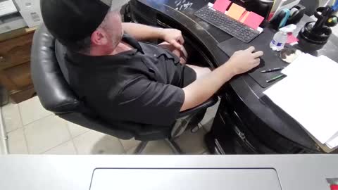 wes40960 online show from 10.10.25