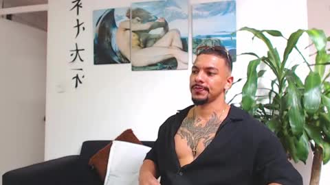 Wesley Rogger online show from 02.15.25