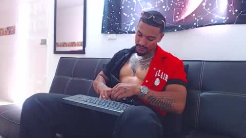 Wesley Rogger online show from 11.13.25