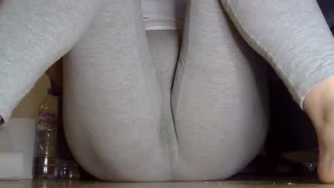 wet_pants2022 online show from 01.09.26