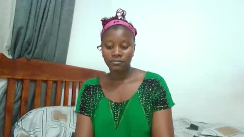 Snapshot of wet_pussieyy chatting on 01.11.26 wet_pussieyy online show from 01.11.26