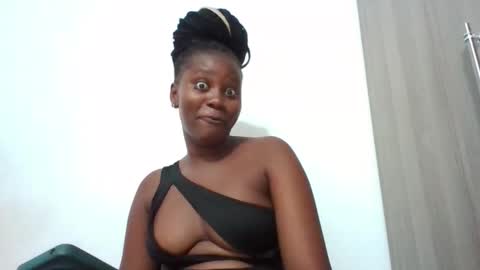 Snapshot of wet_pussieyy chatting on 02.20.26 wet_pussieyy online show from 02.20.26