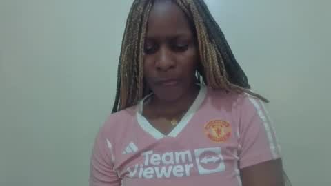 Snapshot of wetberry20 chatting on 11.30.25 wetberry20 online show from 11.30.25