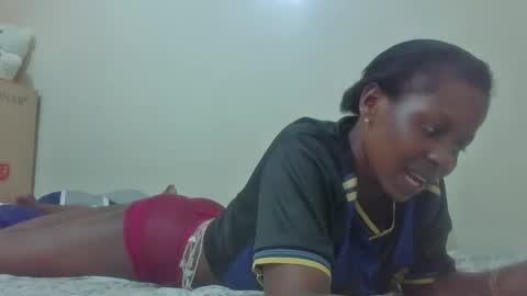 Snapshot of wetberry20 chatting on 12.19.25 wetberry20 online show from 12.19.25