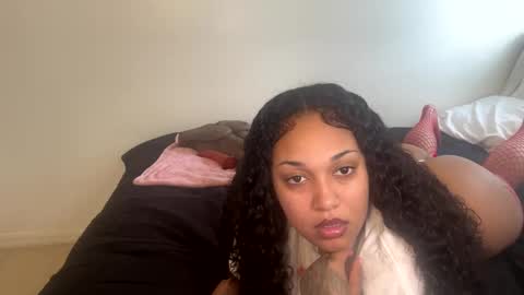 SheSquirts online show from 10.06.25