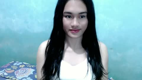 Snapshot of wetdreamasiax chatting on 06.25.26 jess online show from 06.25.26