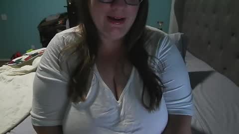 Snapshot of wetwordsonly chatting on 06.16.26 WetWordsOnly online show from 06.16.26