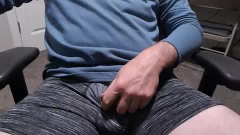 Snapshot of what_u_crave chatting on 11.10.25 what do we all crave online show from 11.10.25