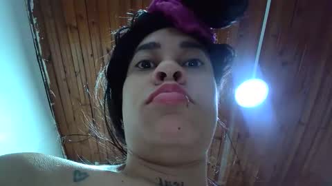 white_sexy_ online show from 10.18.25