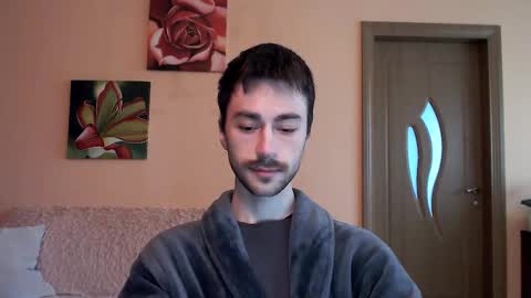 Tom online show from 10.04.25