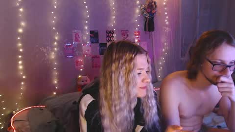 Melania and Mikey online show from 04.15.26