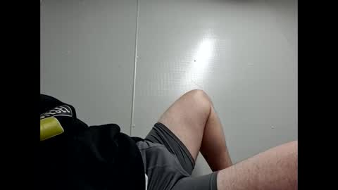 whiteboi9284 online show from 11.06.25