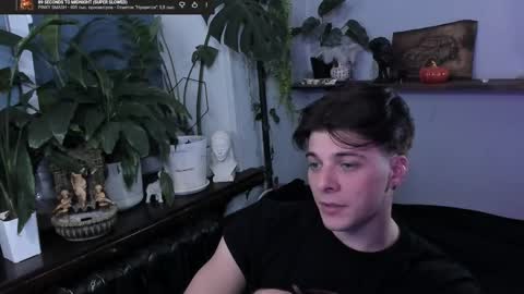 Gus online show from 11.21.25