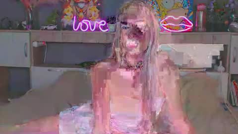 Whitekittykitten online show from 01.17.26