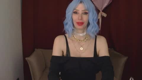 White Queen online show from 02.23.25