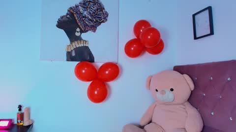 Whitney online show from 02.15.26