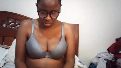 whitney_ly online show from 08.06.26