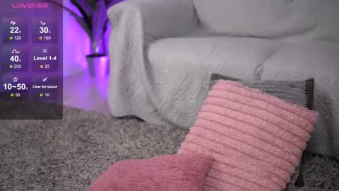 whitneyandrews online show from 10.14.25