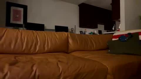 Snapshot of whoawerowhoa chatting on 11.01.25 whoawerowhoa online show from 11.01.25