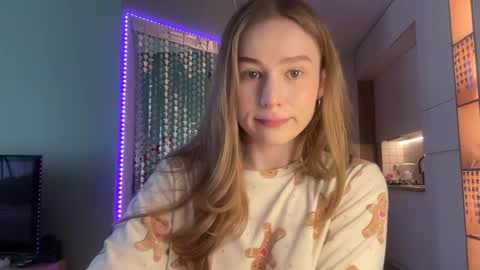 Alisa online show from 12.25.24